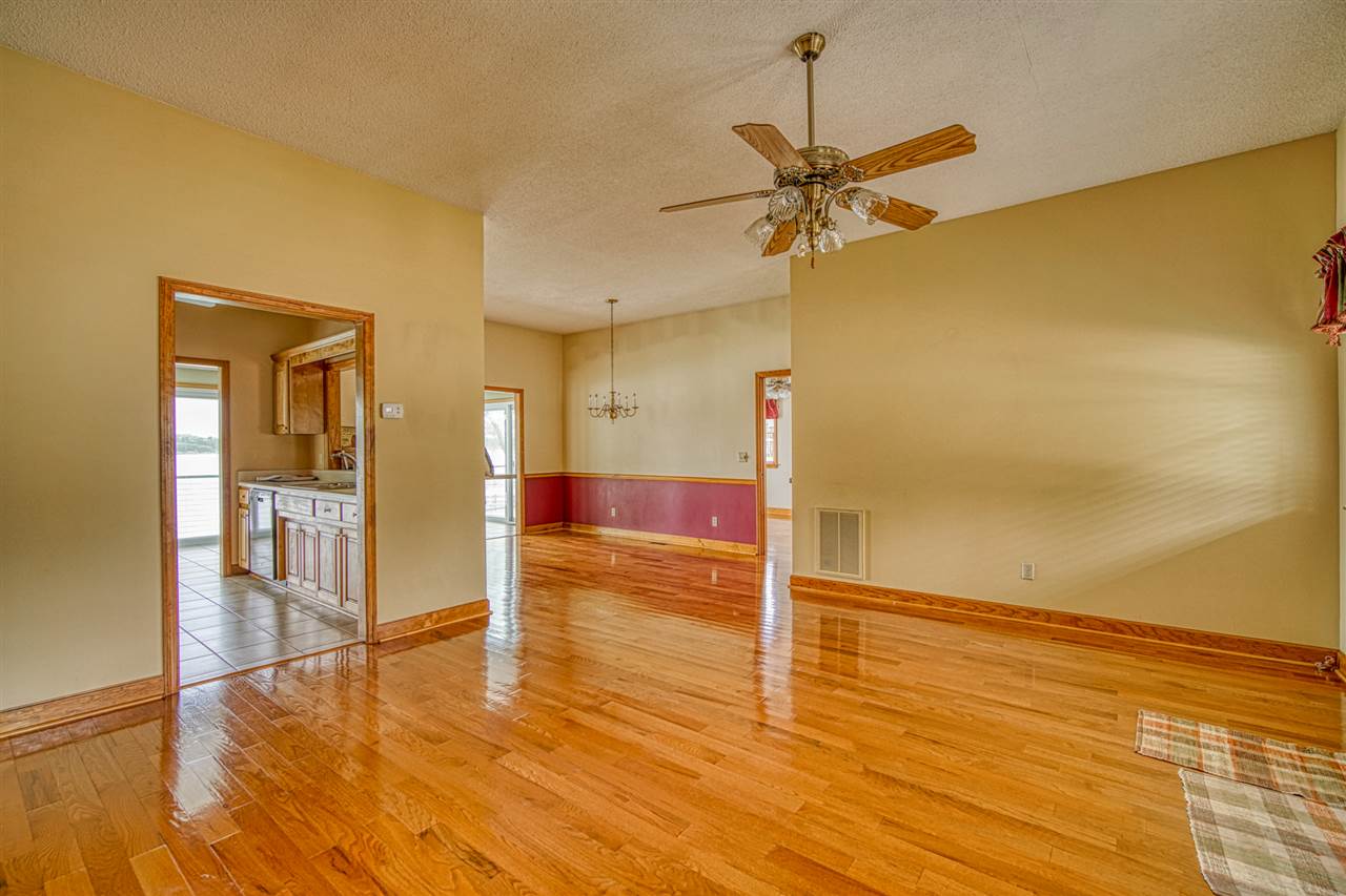 572 Brown Arrow Circle Inman, SC 29349 - Photo 8 of 33 Gallery Image 8