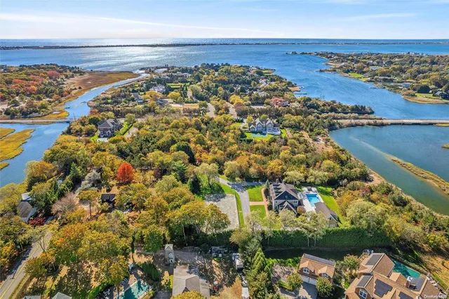 $2,149,000 | 3 Brushy Neck Lane, Westhampton, NY 11977