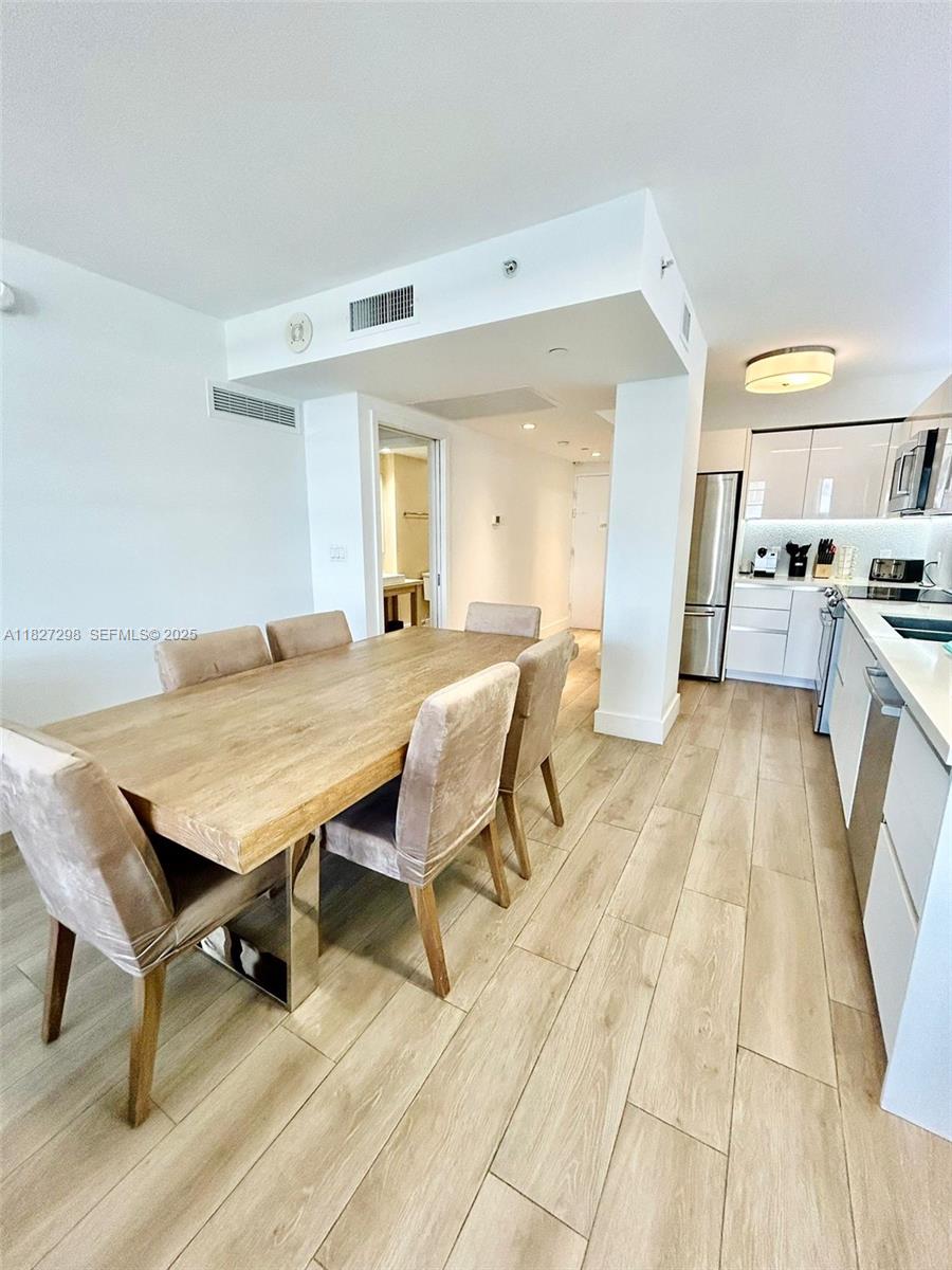100 Lincoln Road, Unit 1429 Miami Beach, FL 33139 - Photo 4 of 14