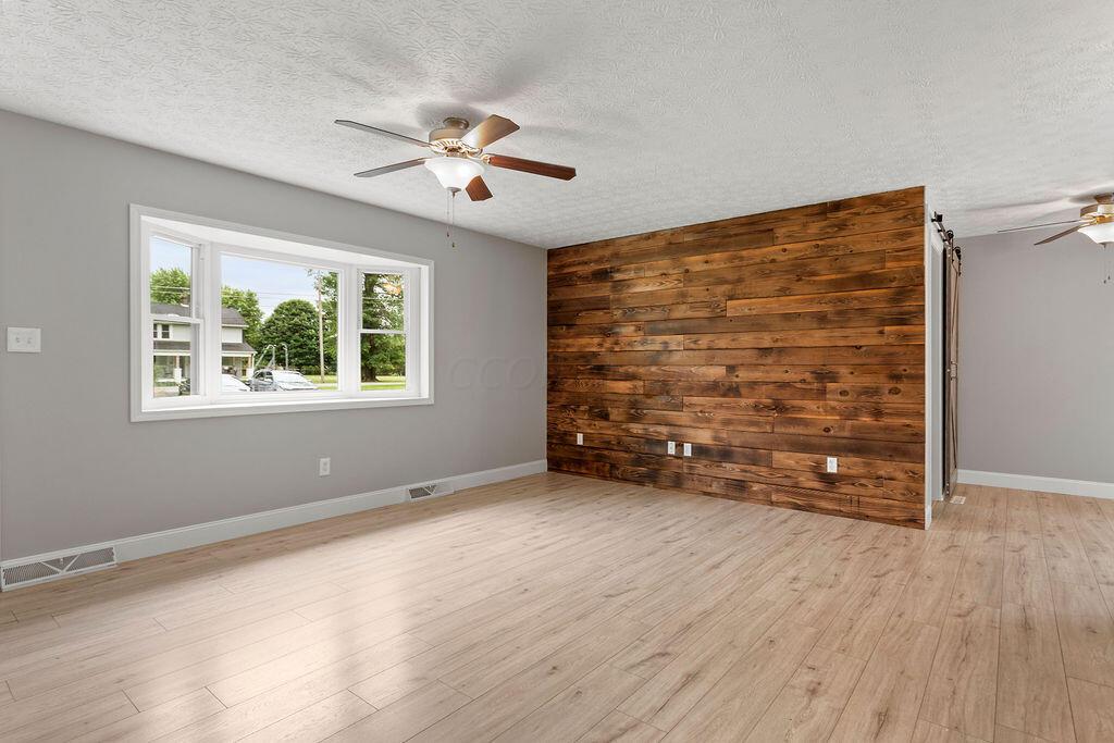7610 Groveport Road Groveport, OH 43125 - Photo 4 of 25 7G5A0232