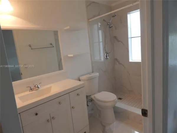 $3,300 | 8986 West Flagler Street, Unit 9, Miami, FL 33174