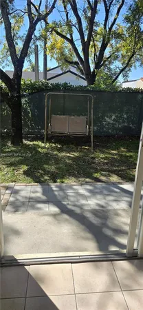 $3,300 | 8986 West Flagler Street, Unit 9, Miami, FL 33174