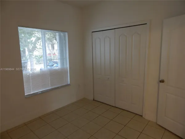 $3,300 | 8986 West Flagler Street, Unit 9, Miami, FL 33174