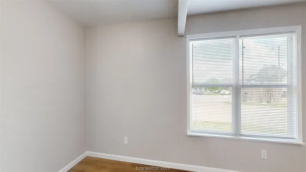 $900 | 806 Oran Circle, Unit F, Bryan, TX 77801