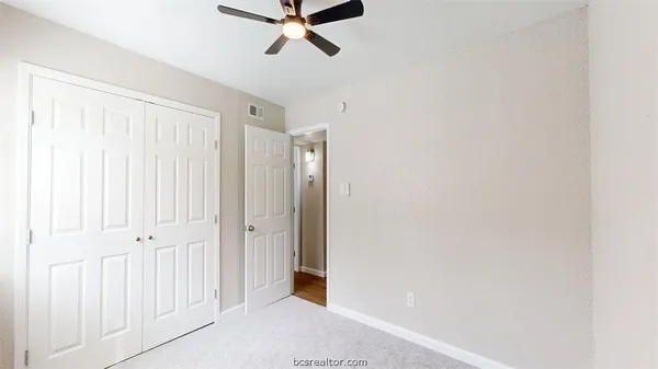 $900 | 806 Oran Circle, Unit F, Bryan, TX 77801