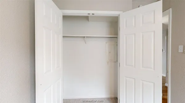 $900 | 806 Oran Circle, Unit F, Bryan, TX 77801