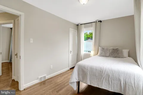 $600,000 | 2139 South Oxford Street, Arlington, VA 22204