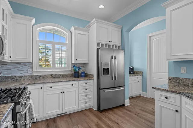 $999,000 | 106 Key W Lane, Newport, NC 28570