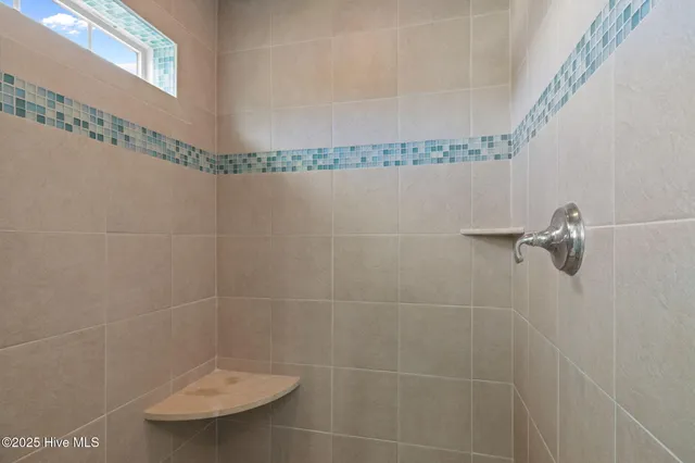 $999,000 | 106 Key W Lane, Newport, NC 28570