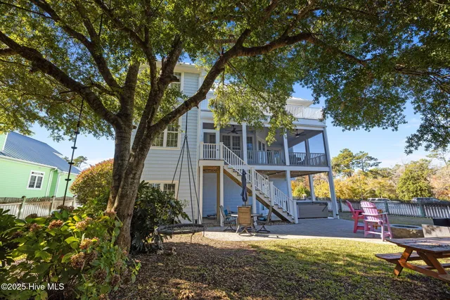 $999,000 | 106 Key W Lane, Newport, NC 28570