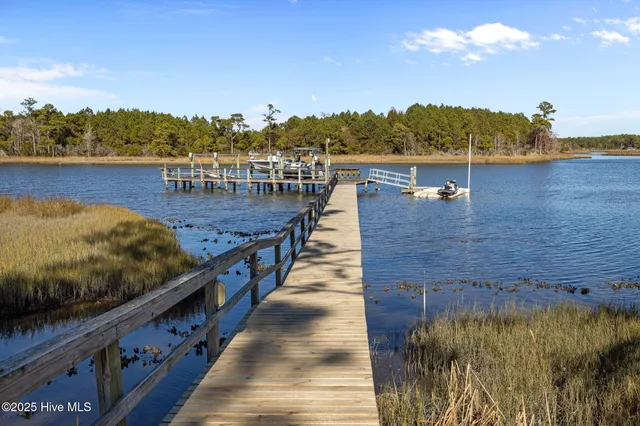 $999,000 | 106 Key W Lane, Newport, NC 28570