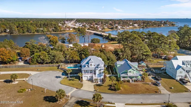 $999,000 | 106 Key W Lane, Newport, NC 28570