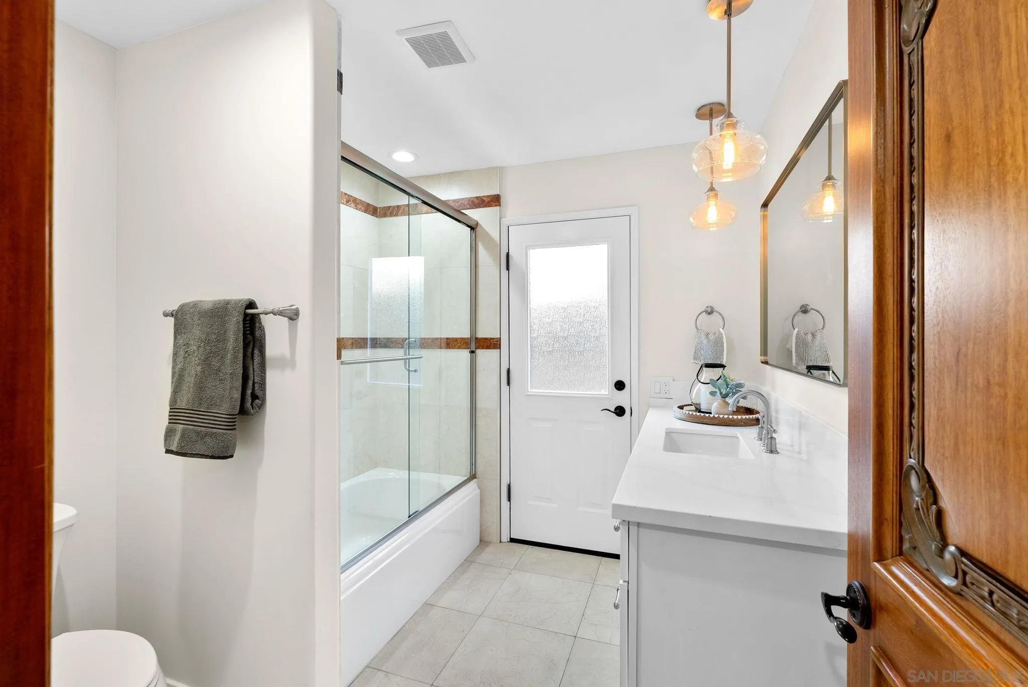 2044 Eula Lane El Cajon, CA 92019 - Photo 36 of 47 a bathroom with a shower