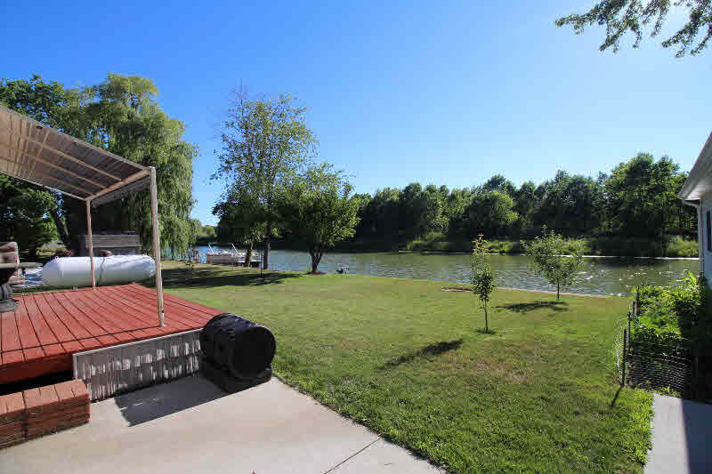 5795 Avalon Road Pinconning, MI 48650 - Photo 10 of 37