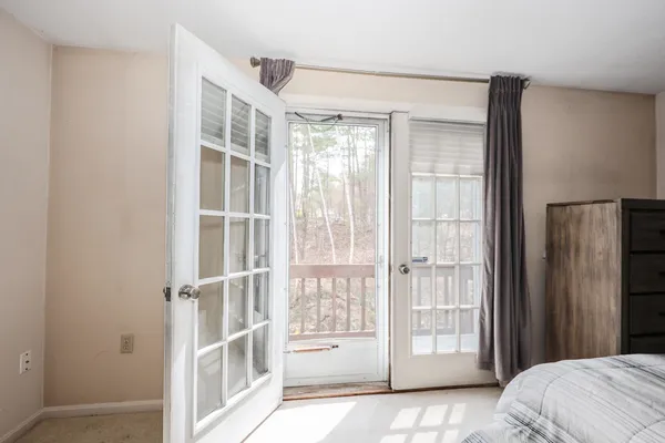 $425,000 | 38 Winterwood Drive, Londonderry, NH 03053