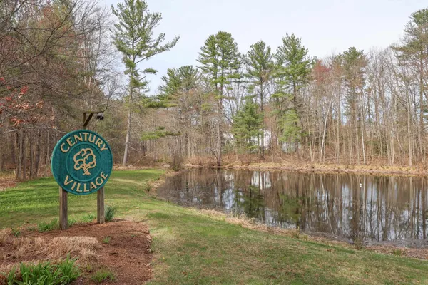 $425,000 | 38 Winterwood Drive, Londonderry, NH 03053