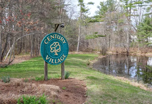 $425,000 | 38 Winterwood Drive, Londonderry, NH 03053