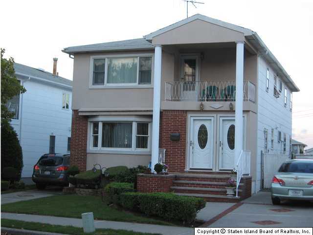 27 Bascom Place Staten Island, NY 10314 - Photo 3 of 13 Additional Photo