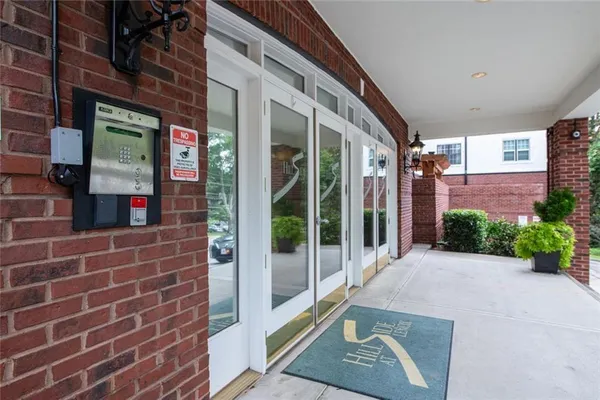 $2,250 | 3275 Lenox Road Northeast, Unit 207, Atlanta, GA 30324