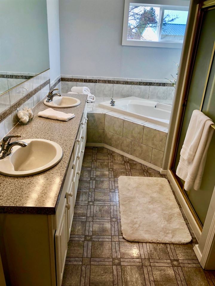 8711 South Cedar Road Spokane, WA 99224 - Photo 13 of 20