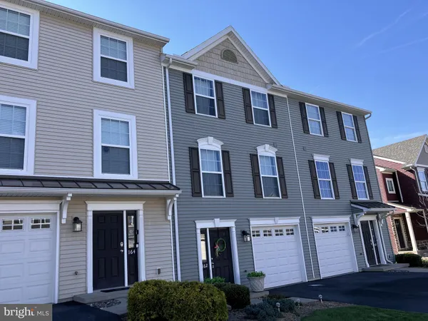$329,500 | 162 Towhee Drive, Boalsburg, PA 16827