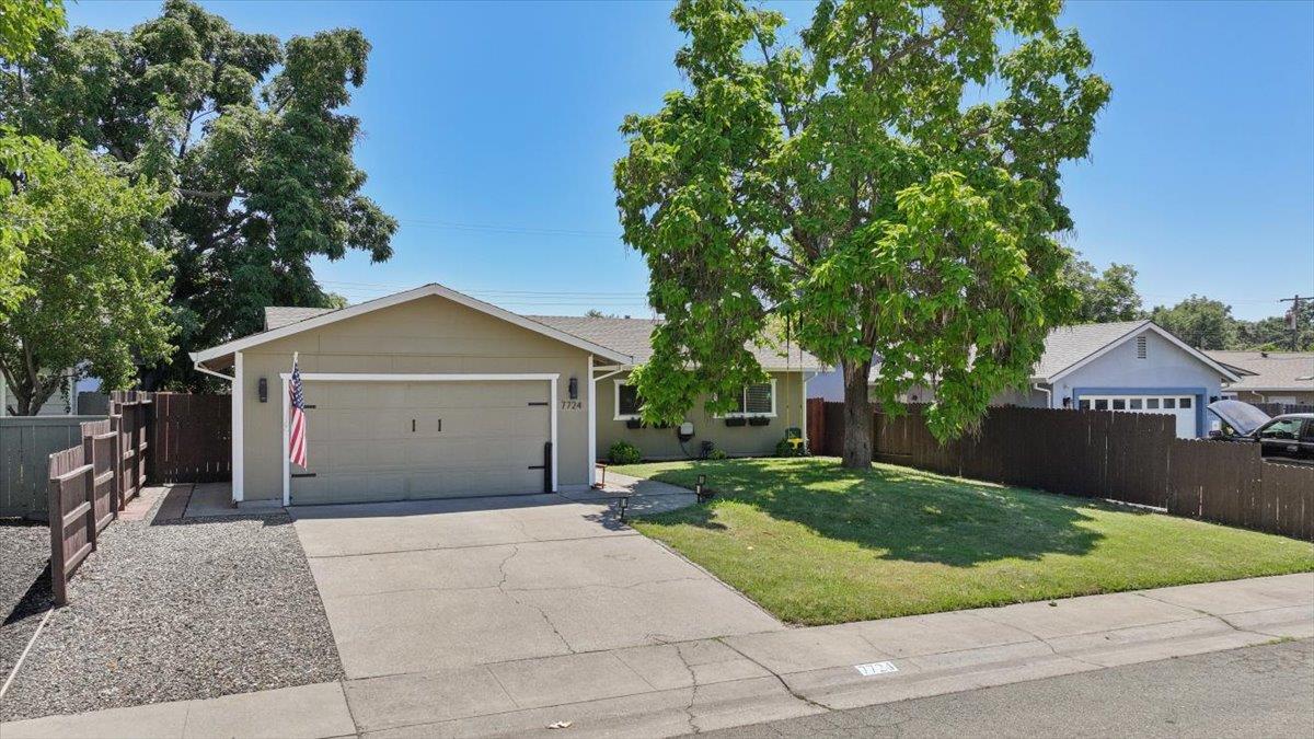 7724 Spring Valley Avenue Citrus Heights, CA 95610 - Photo 31 of 37