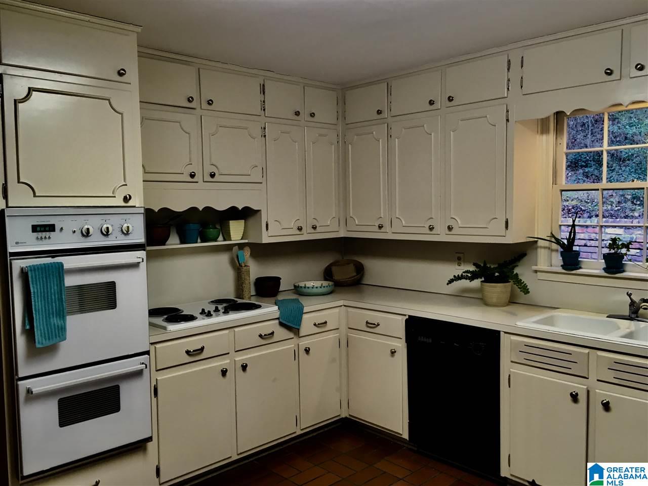 3335 Brookwood Road Birmingham, AL 35223 - Photo 31 of 33