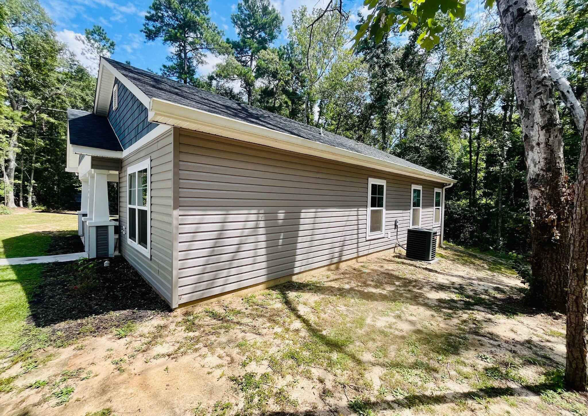 299 Country Club Road St. Matthews, SC 29135 - Photo 7 of 30 11