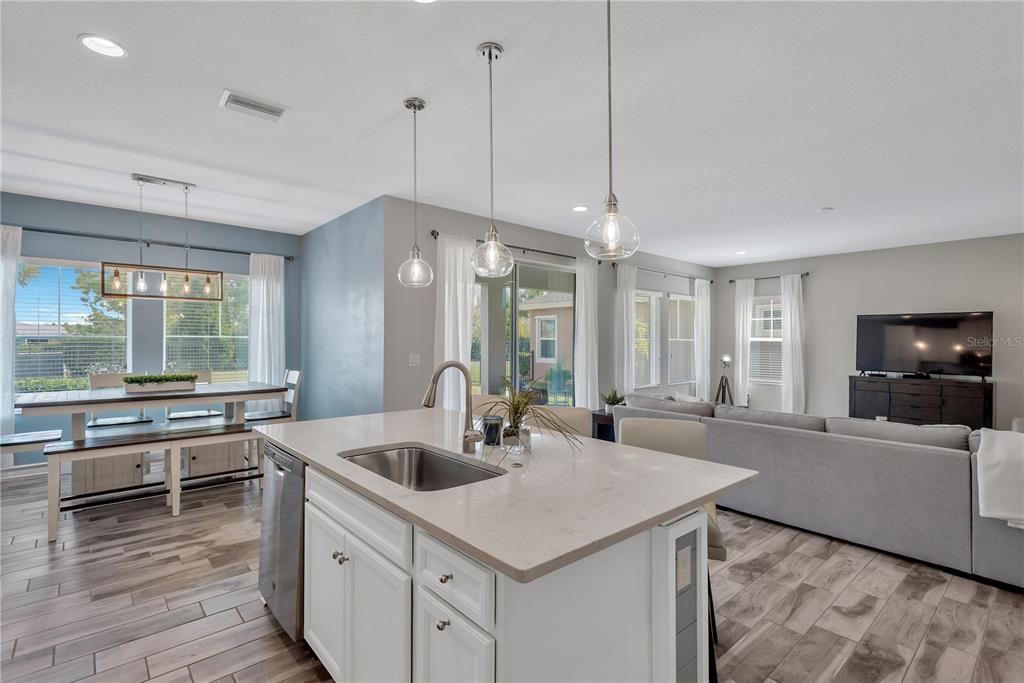 6457 Seasound Drive Apollo Beach, FL 33572 - Photo 7 of 44