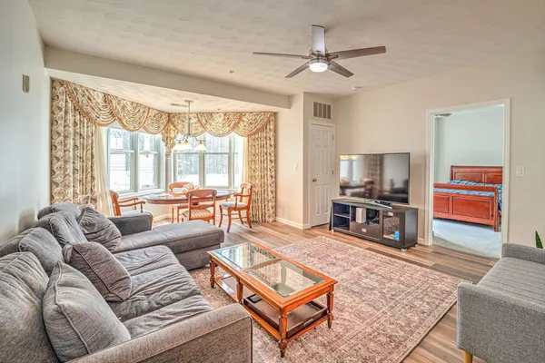 $260,116 | 63 Central Street, Unit 101, North Reading, MA 01864