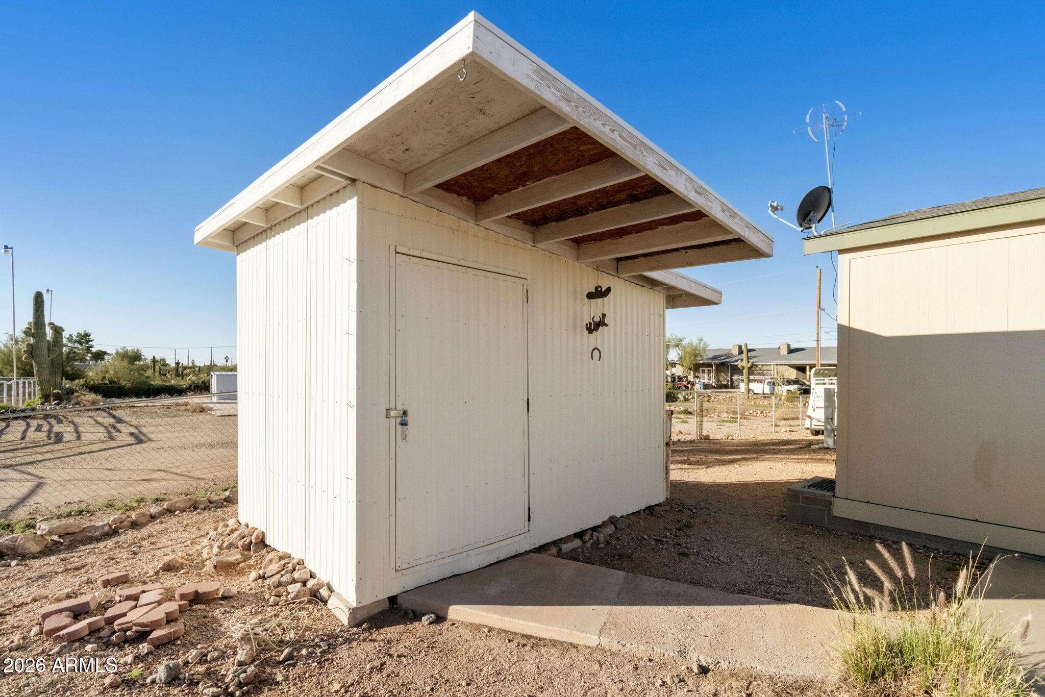 775 North Hilton Road Apache Junction, AZ 85119 - Photo 31 of 43 29-web-or-mls-DLB_4544
