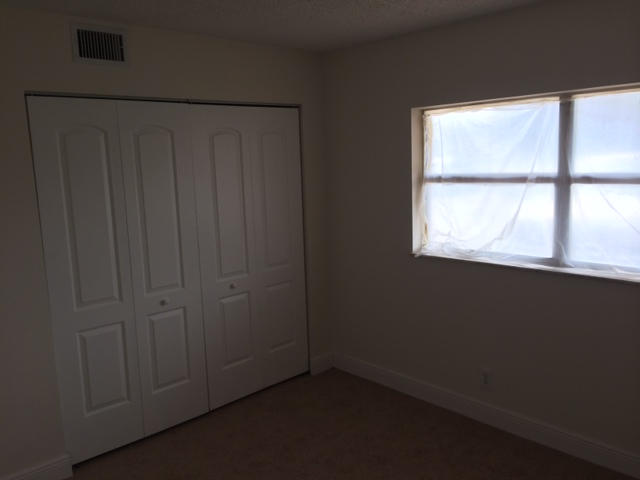 9272 Southwest 3rd Street, Unit 405 Boca Raton, FL 33428 - Photo 4 of 6 photo 4