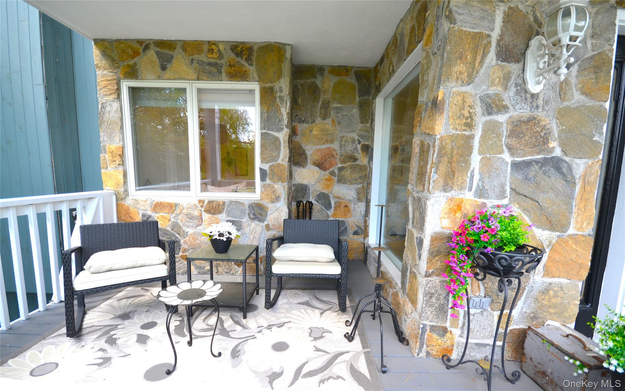 266 Shear Hill Road Mahopac, NY 10541 - Photo 30 of 34 a living room with furniture and flowers