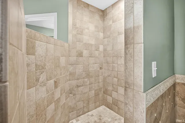 $565,000 | 2502 River Oaks Drive, Lafayette, IN 47905