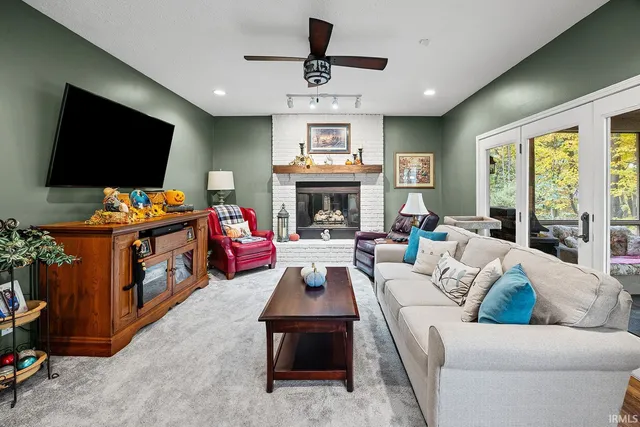 $565,000 | 2502 River Oaks Drive, Lafayette, IN 47905