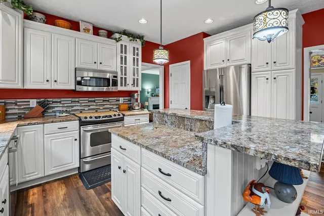 $565,000 | 2502 River Oaks Drive, Lafayette, IN 47905