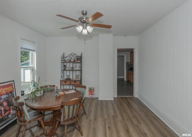 $176,900 | 335 South Stewart Street, Geneseo, IL 61254