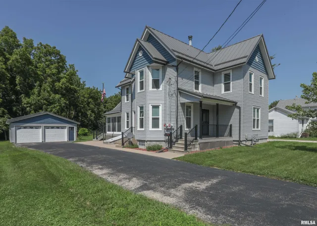 $176,900 | 335 South Stewart Street, Geneseo, IL 61254