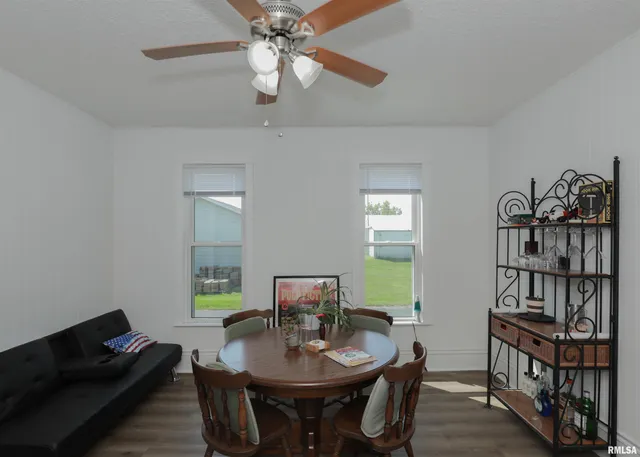 $176,900 | 335 South Stewart Street, Geneseo, IL 61254