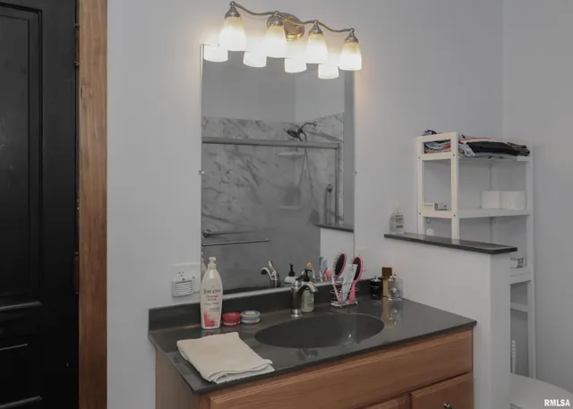 $176,900 | 335 South Stewart Street, Geneseo, IL 61254