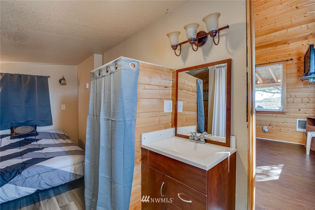 505 Rd 15th Street Northwest Waterville, WA 98858 - Photo 14 of 16
