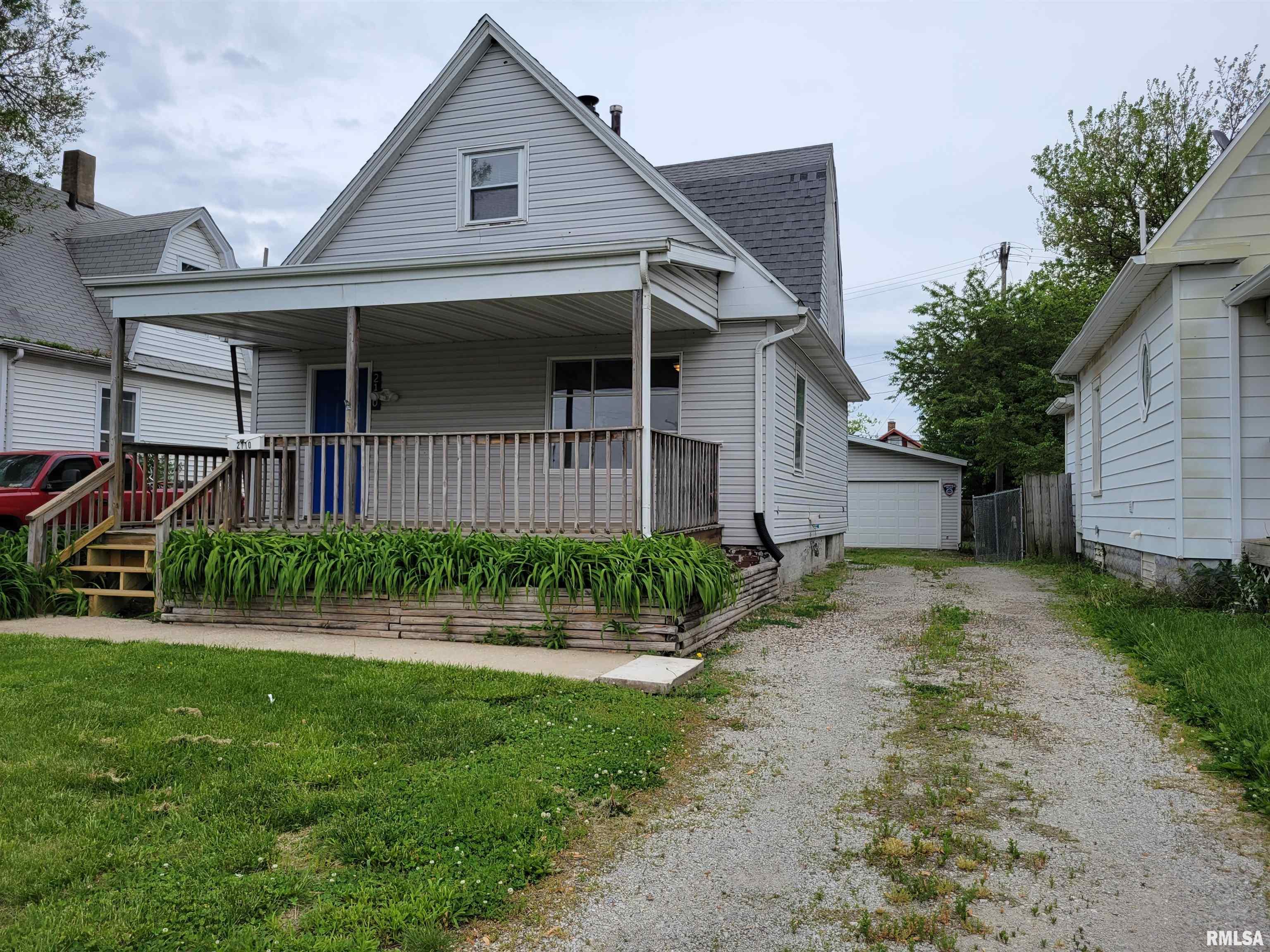 2110 South 10th Street Springfield, IL 62703 - Photo 1 of 29