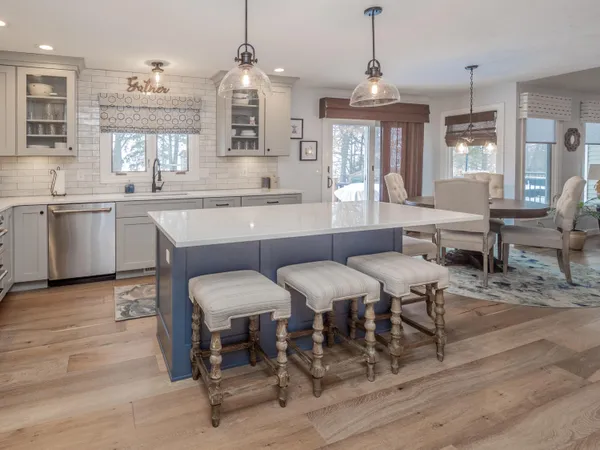 $516,500 | 47178 Woodfield Drive, Mattawan, MI 49071