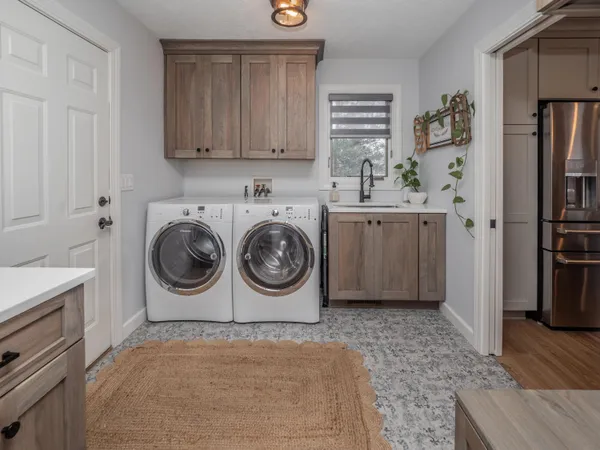 $516,500 | 47178 Woodfield Drive, Mattawan, MI 49071