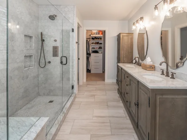 $516,500 | 47178 Woodfield Drive, Mattawan, MI 49071