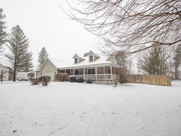 $516,500 | 47178 Woodfield Drive, Mattawan, MI 49071