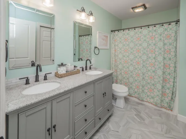 $516,500 | 47178 Woodfield Drive, Mattawan, MI 49071