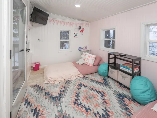 $516,500 | 47178 Woodfield Drive, Mattawan, MI 49071