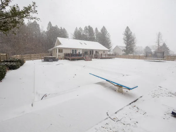 $516,500 | 47178 Woodfield Drive, Mattawan, MI 49071