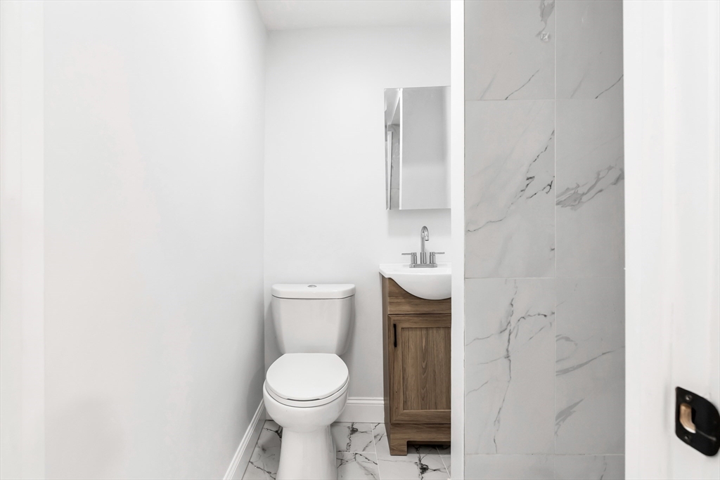 193 Appleton Street, Unit 3 Lowell, MA 01852 - Photo 12 of 27